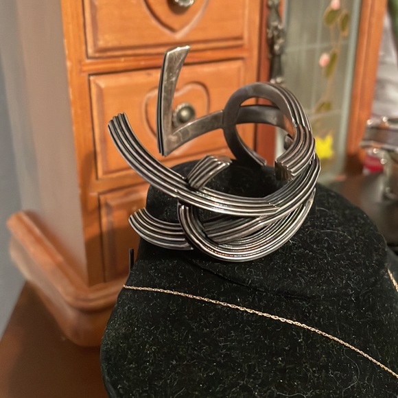 YSL Cuff - Picture 11 of 14